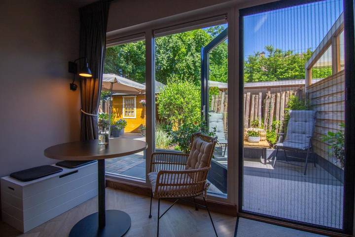 Location de vacances pour 2 personnes, avec terrasse et jardin dans Hoek van Holland - 4