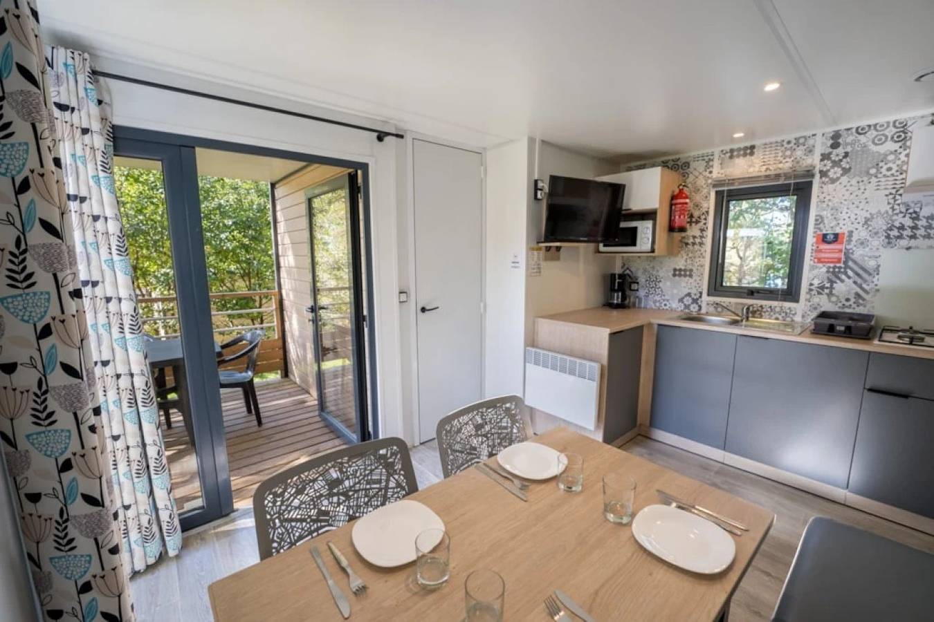 Zecamping 4 étoiles familial piscine couverte mobil-home Tv 25m2 in Granges-Aumontzey, Parc naturel régional des Ballons des Vosges