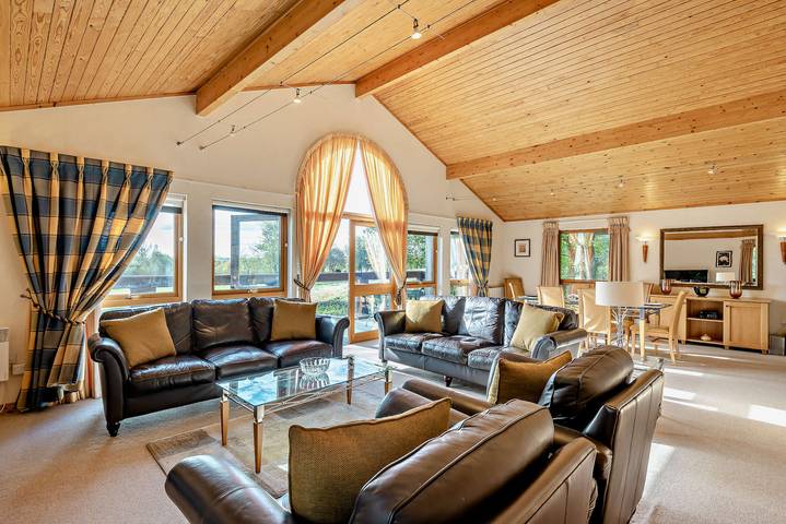 Host & Stay | Laurel Lodge in Belton and Manthorpe, Lincolnshire