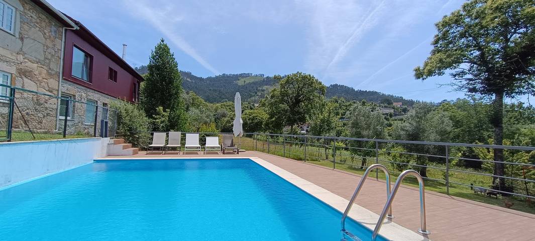 Finca für Gruppen für 8 Personen, mit Garten und Terrasse, mit Haustier in Portugal - 2