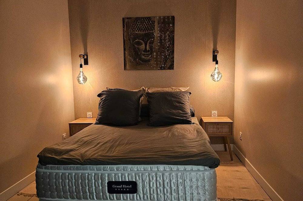 Agréable Logement Avec Terrasse in Saint-Victoret, Istres region