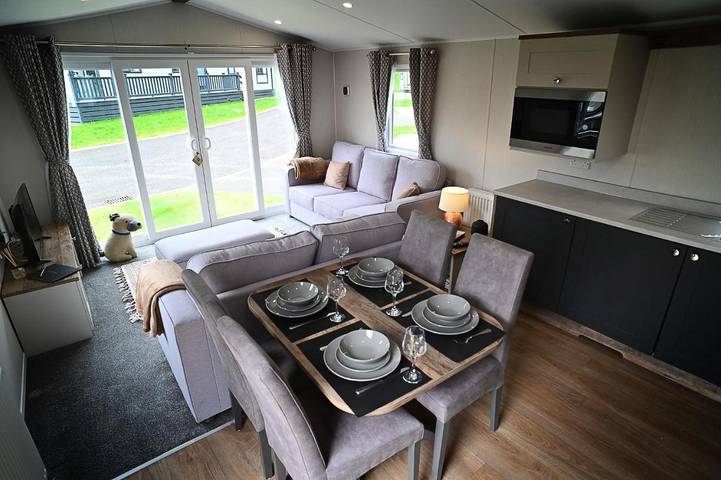 Glamping for 5 people, with garden and view as well as children pool and pool, with pets in Ribble Valley