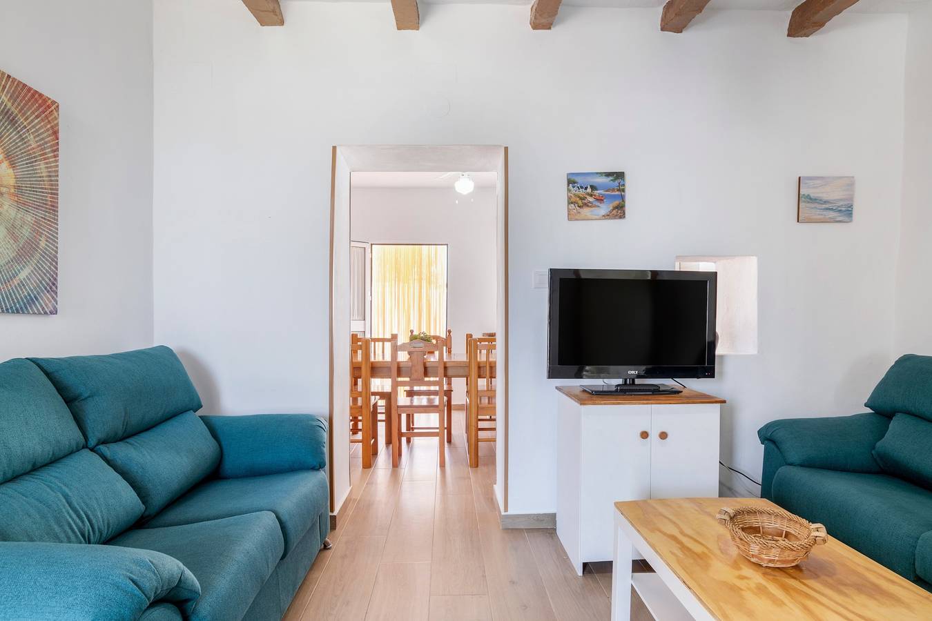 Casa con Piscina, gran césped, patios y Wi-Fi; Estacionamiento disponible; Mascotas permitidas in Conil de la Frontera, Costa de la Luz