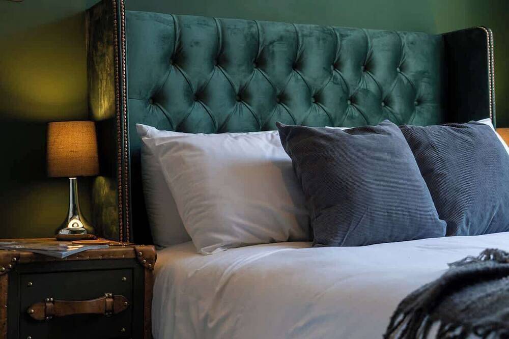 Stunning Bath Home Sleeps 12 ~ Ideal for Hen/Stags in Bath, Bath & North East Somerset