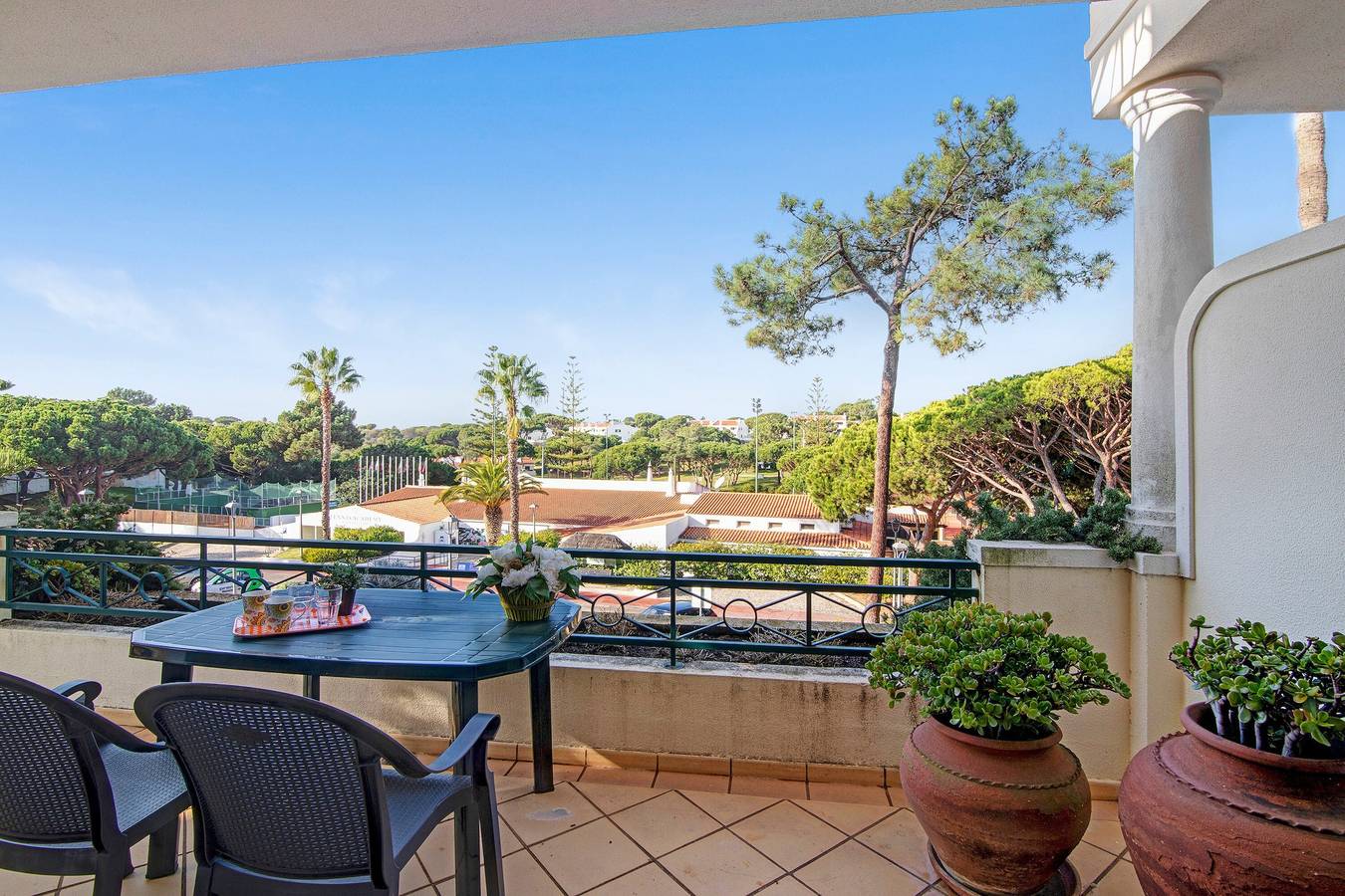 Apartamento inteiro, Apartamento 'Valerie' com piscina privada, Wi-Fi e ar condicionado in Vale do Lobo, Almancil