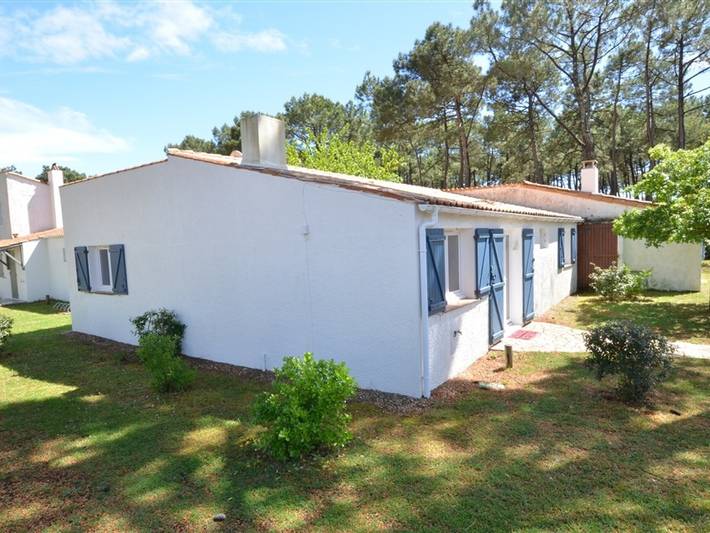 Location de vacances pour 7 personnes, avec terrasse, animaux acceptés dans Plage de la Palmyre - 2