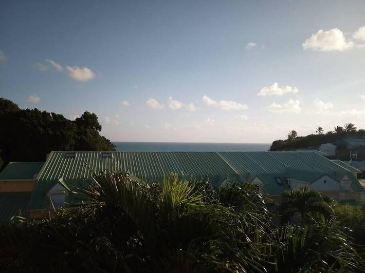 Gîte pour 2 personnes, avec balcon et vue, animaux acceptés dans Plage de l’Anse Vinaigri