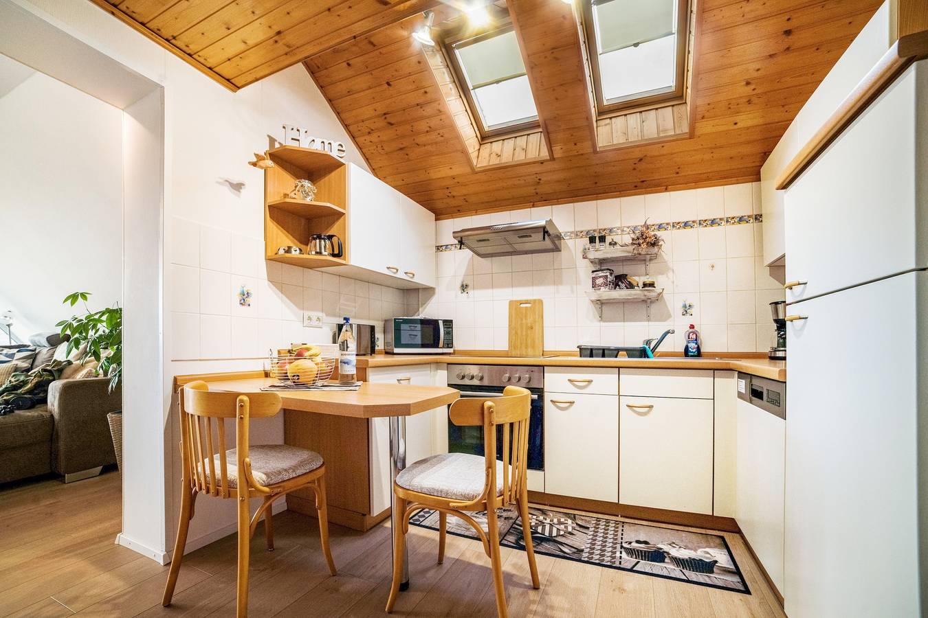 Appartement 'Nice Days' met Uitzicht op de Bergen, Balkon en Wifi, foto 11