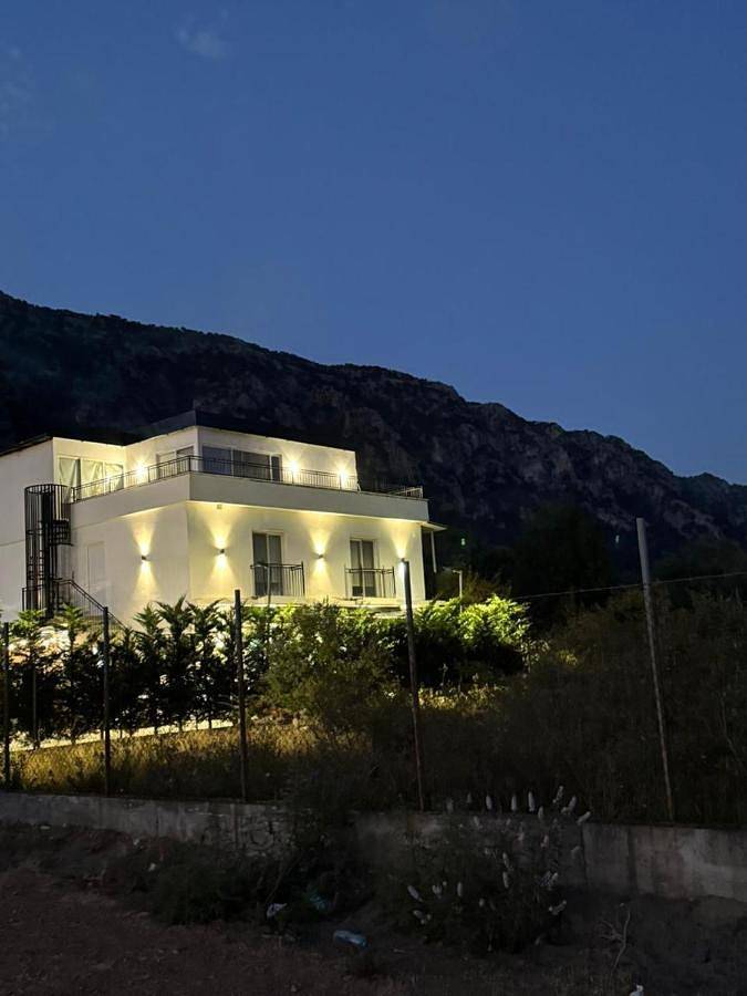 Appartement de vacances pour 4 personnes, avec vue et jardin