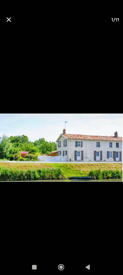 Location de vacances pour 6 personnes, avec vue et jardin à Damvix - 2