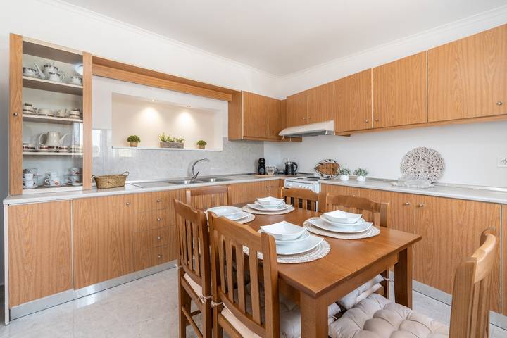 Gîte pour 6 personnes, avec jardin dans Rhodes - 4