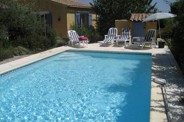 Location de vacances pour 8 personnes, avec jardin à Beaulieu (Hérault)