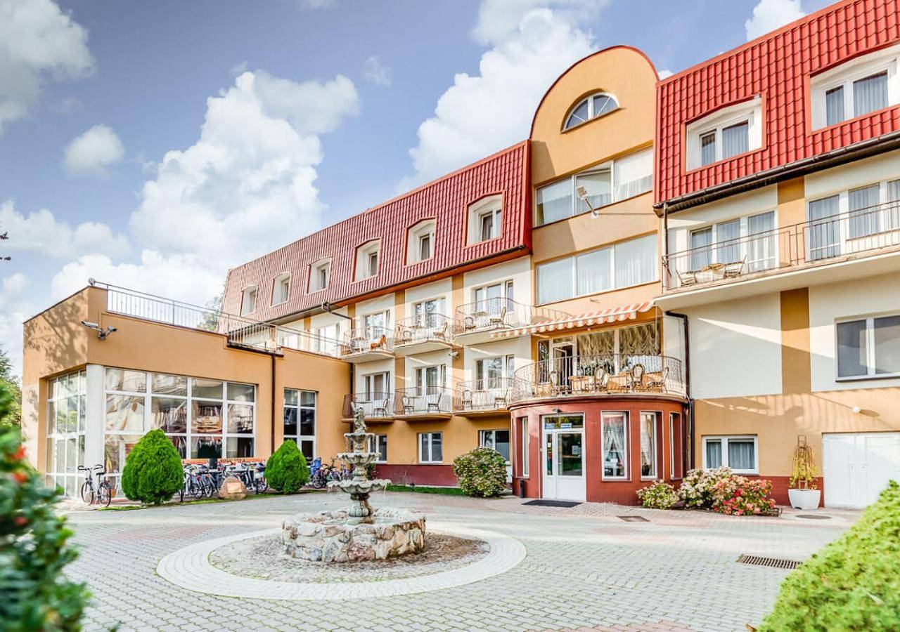 Jantar in Rewal, Powiat gryficki