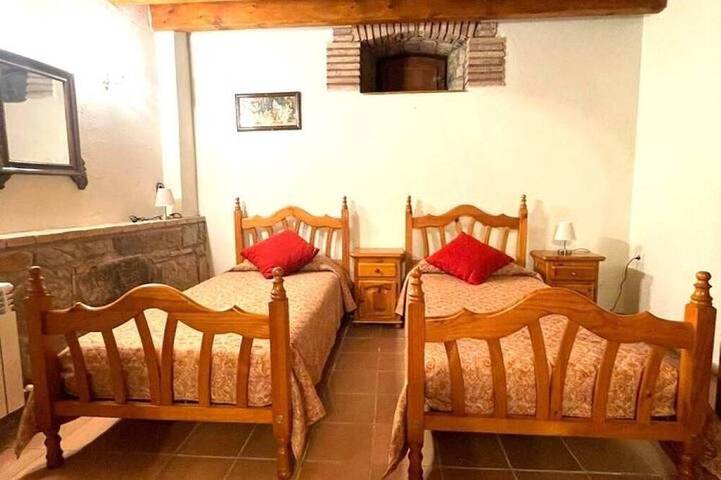 Gîte pour 8 personnes, animaux acceptés à Siurana - 4