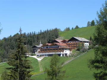 Hotel für 2 Personen, mit Garten und Sauna in Deutschnofen