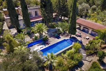 Villa pour 10 personnes, avec jardin ainsi que sauna et terrasse à Bodrum