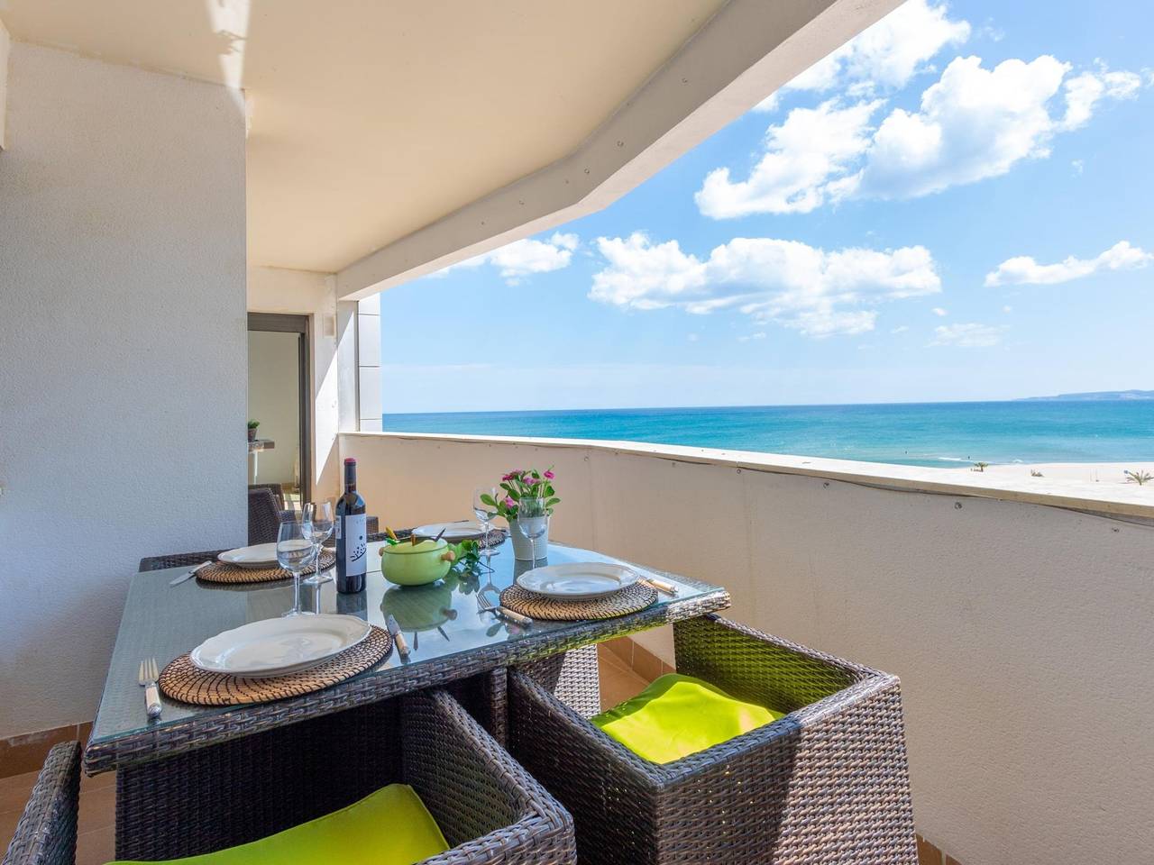 Entire apartment, Critalmar 8 3 in Empuriabrava in Empuriabrava, Upper Empordà