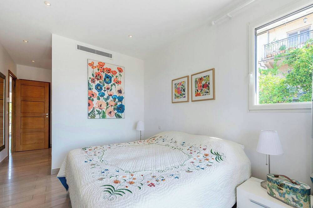 Casa-Mathilda luxueuse villa moderne avec piscine in Saint-Laurent-du-Var, Côte méditerranéenne (France)
