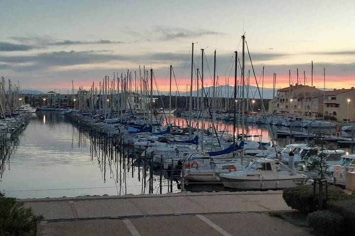 Location de vacances pour 4 personnes, avec balcon, animaux acceptés à Leucate