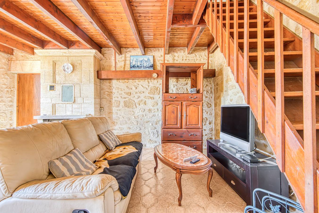 Maison de campagne avec grand jardin et terrasse parking prive ferme in Cavignac, Blaye und Umgebung