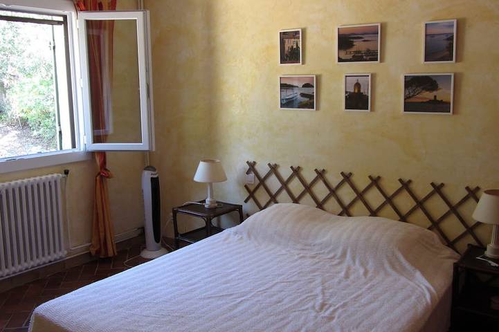 Gîte pour 6 personnes, avec balcon et jardin dans Plage du Débarquement (La Croix-Valmer) - 2