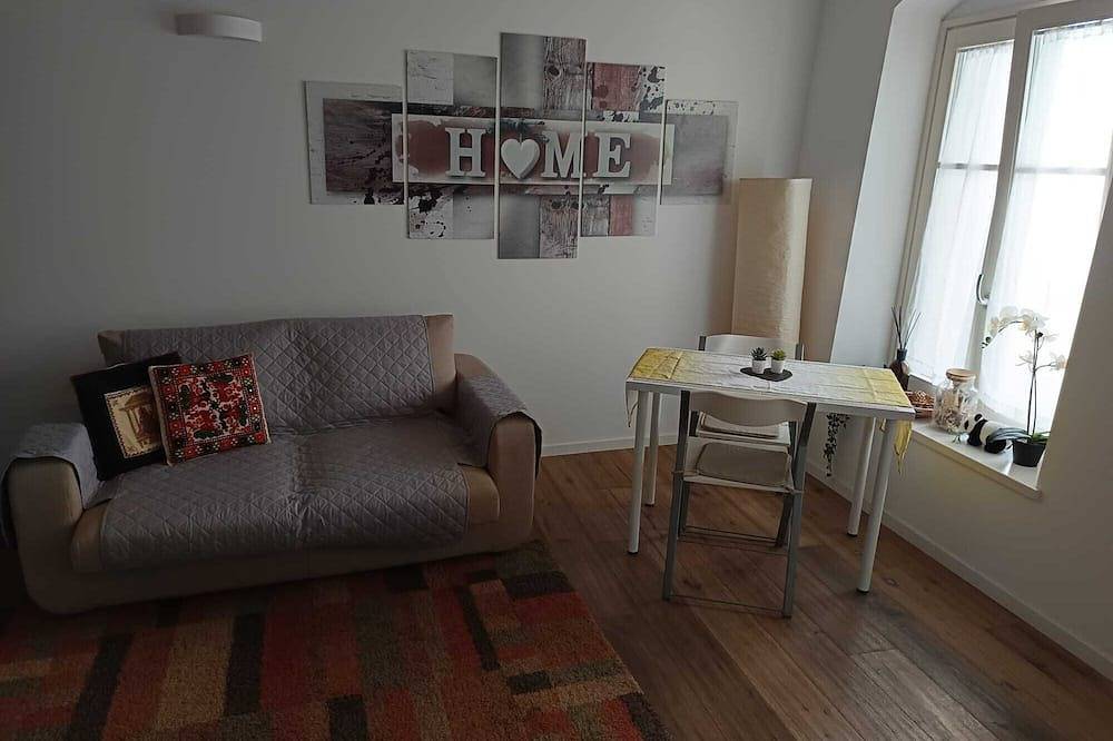 Appartamento intero, Intero apartamento in affitto per vacanza o per lavoro in pieno centro storico in Rovereto, Trentino