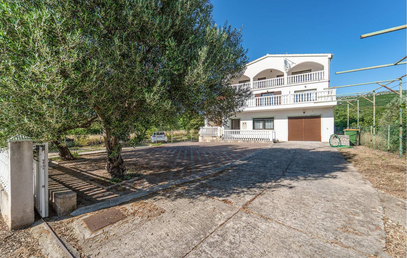 Ganze Ferienwohnung, Ferienwohnung für 2 Personen mit Terrasse in Obrovac, Zadar