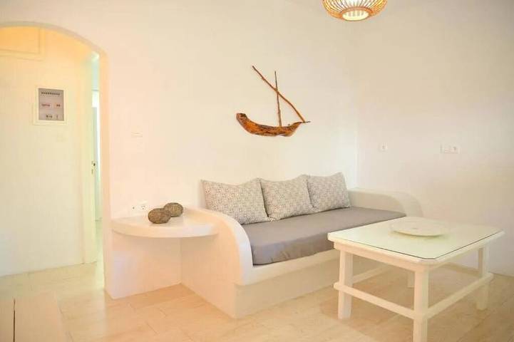 Apartment for 3 people in Milos