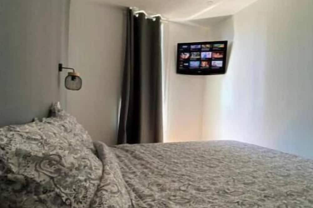 Entire apartment, Beautiful apartment on the edge of Yerres in Yerres, Essonne