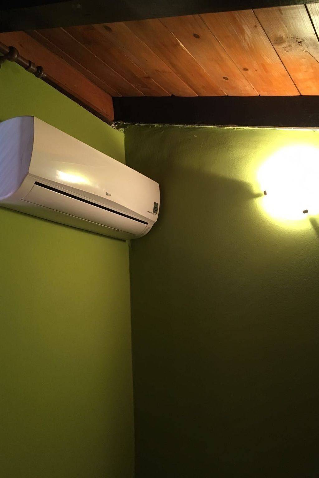 Ganze Wohnung, Appartement mit Blick auf das Wasser in Červar-Porat, Cervar