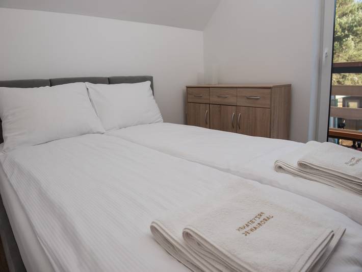 Ganze Wohnung, Komfortable, praktische Wohnung, Pool im Preis in Powiat Sławieński