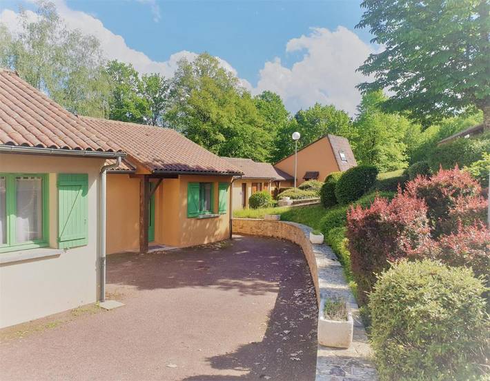 Location de vacances pour 7 personnes, avec vue ainsi que vue sur le lac et jardin, animaux acceptés à Saint-Hilaire-les-Places - 4