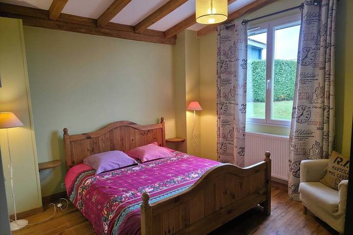 Location de vacances pour 6 personnes, avec piscine et jardin, animaux acceptés à Lafrançaise - 4