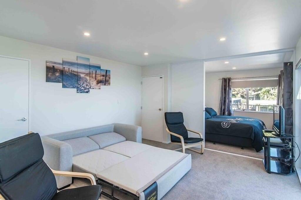 Ganze Wohnung, D & J's Coastal Secret - Massive Views in Paraparaumu, Kapiti Coast District