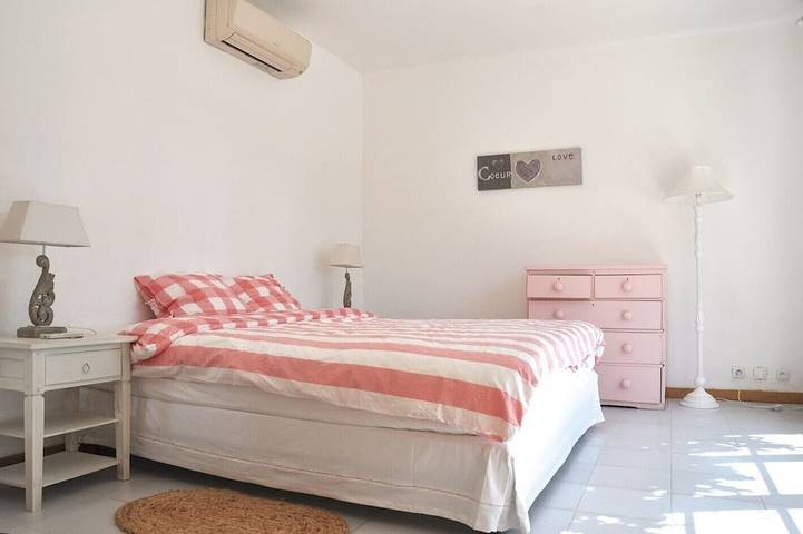 Villa pour 8 personnes, avec jardin et jacuzzi à Gassin - 3