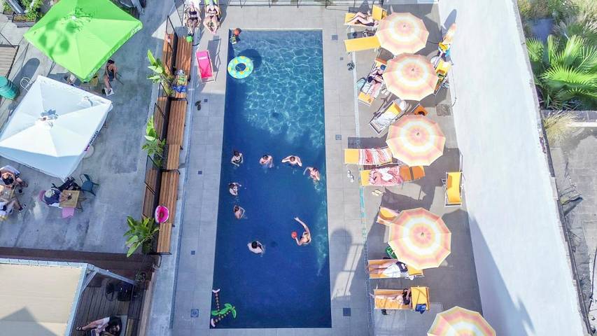 Auberge pour 7 personnes, avec jardin et piscine