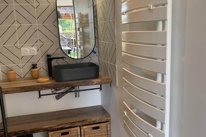 Location de vacances pour 4 personnes, avec terrasse et jardin à Saint-Romans - 4