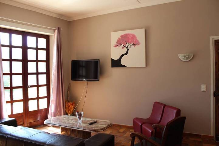 Gîte pour 4 personnes, avec balcon et piscine à Brison-Saint-Innocent - 4