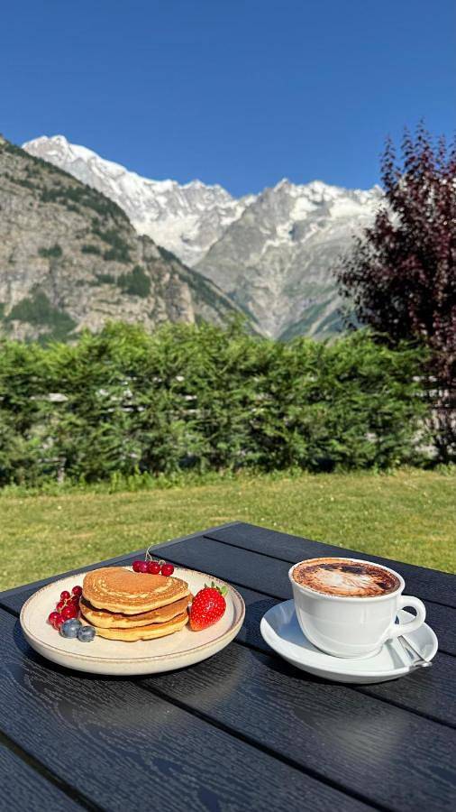 Chambre d’hôte pour 2 personnes, avec Balcon et Jardin ainsi que Sauna et Vue à Courmayeur - 4