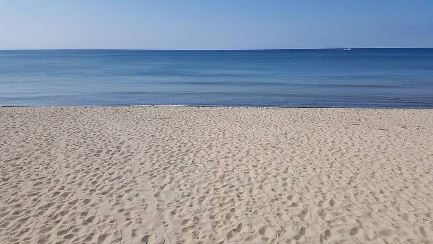 Vacation rental for 4 people, with terrace and yard in South Haven