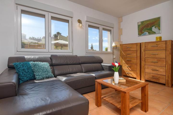 Chalet para 4 personas, con terraza además de piscina y jardín en Provincia de Alicante - 4