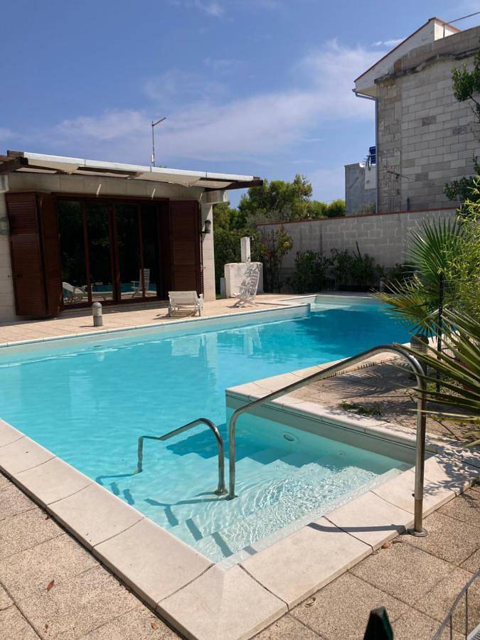 Chalet para 6 personas, con jardín además de piscina y vistas - 1