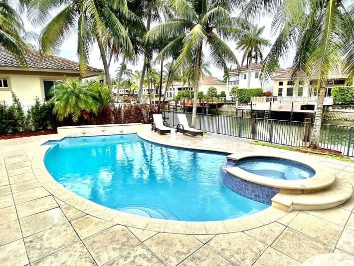 Holiday rental for 8 people, with terrace and garden in Florida