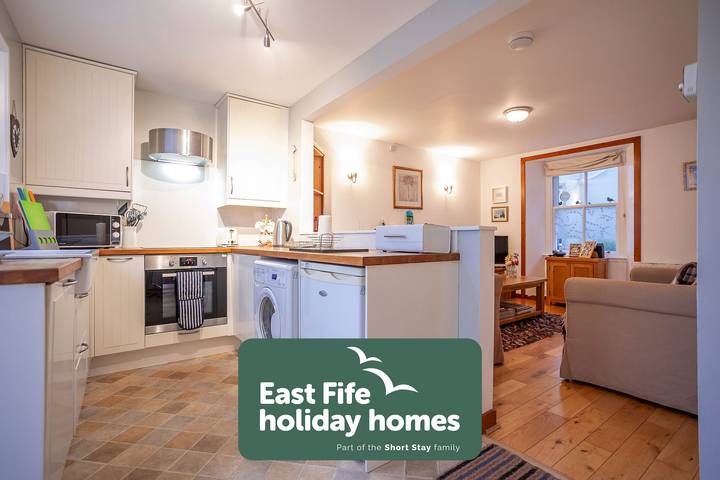 Villa for 2 people, with yard in Scotland