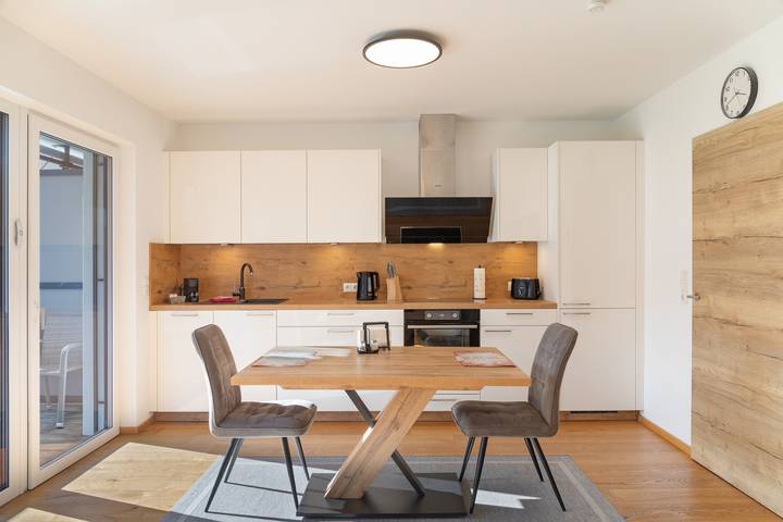 Ganze Wohnung, Apartment Little Alpenapart mit Bergblick, Balkon und WLAN in Tuxer Alpen, Volders