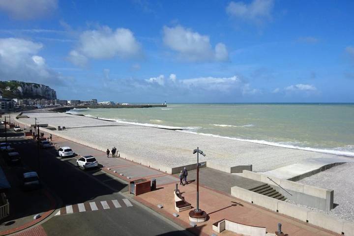 Location de vacances pour 4 personnes, avec balcon à Mers-les-Bains