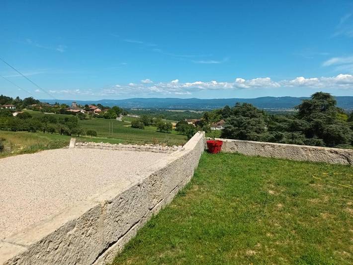 Location de vacances pour 3 personnes, avec Jardin et Vue à Châtillon-la-Palud