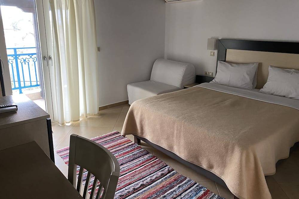 Familien Dreibett Zimmer In Einen 3Sterne Hotel in Kamena Vourla, Fthiotida