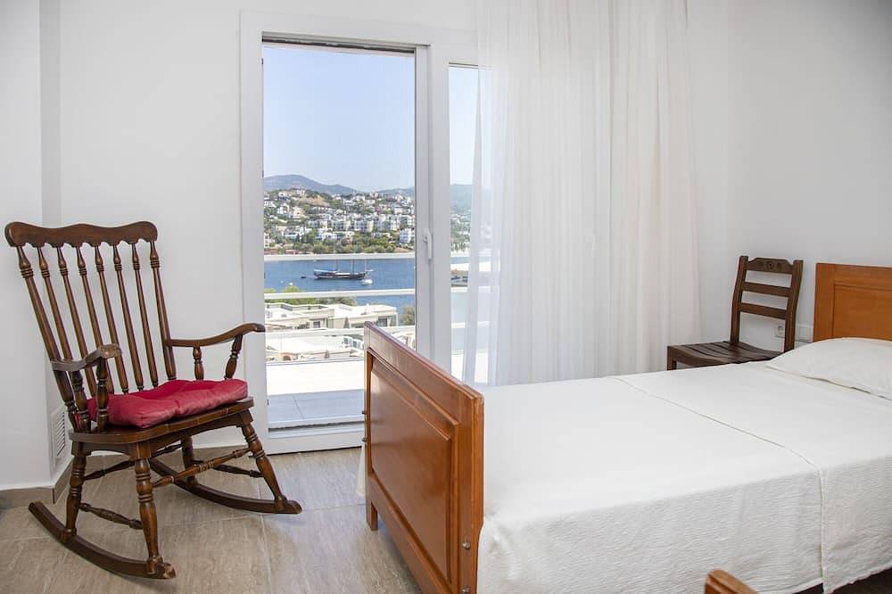Cozy Duplex with Fascinating View in Yalikavak in Bodrum, Türkische Ägäis
