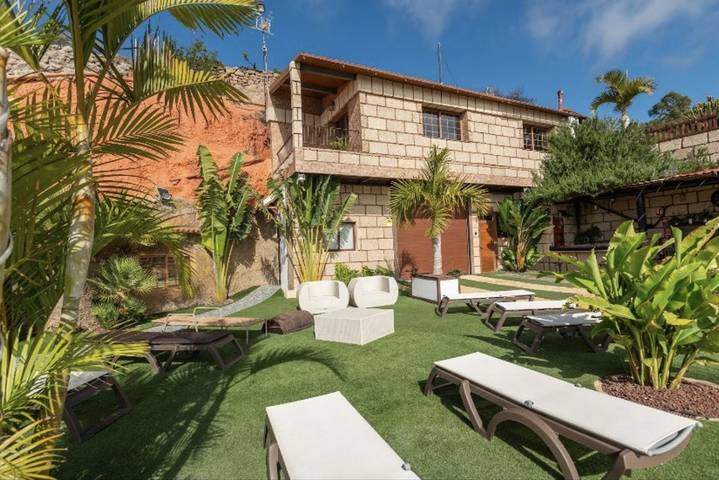 Casa de vacaciones 'Maday' con vistas al mar, piscina compartida y Wi-Fi in Arico, Tenerife Sur